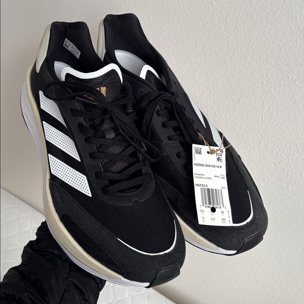 NWT Men's Adidas Adizero Boston 10 running shoes Black/White/Gold Metallic sz 13 - Picture 4 of 10